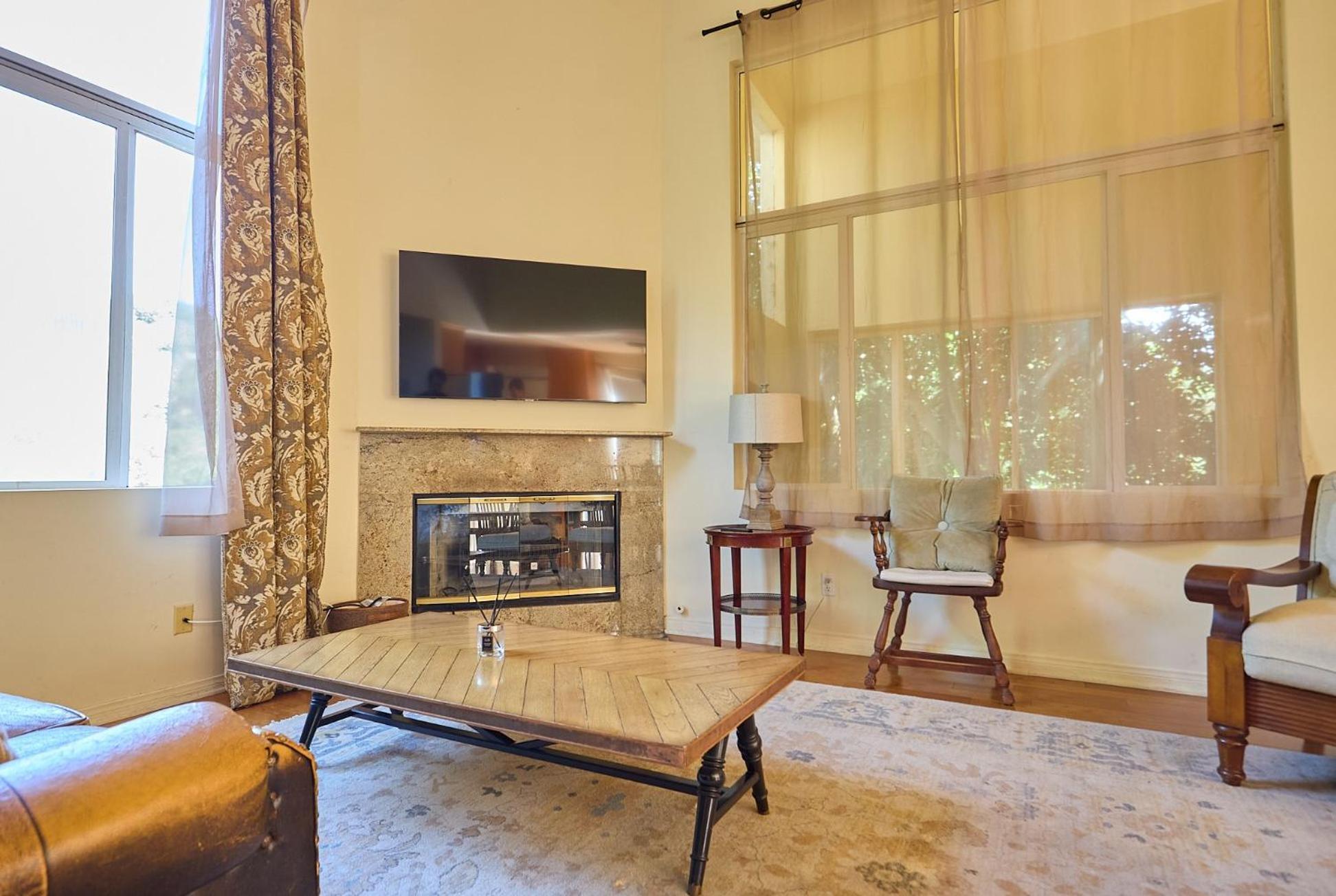 Malibu Home In Enchanting Hills 5 Min From The Beach Exterior photo